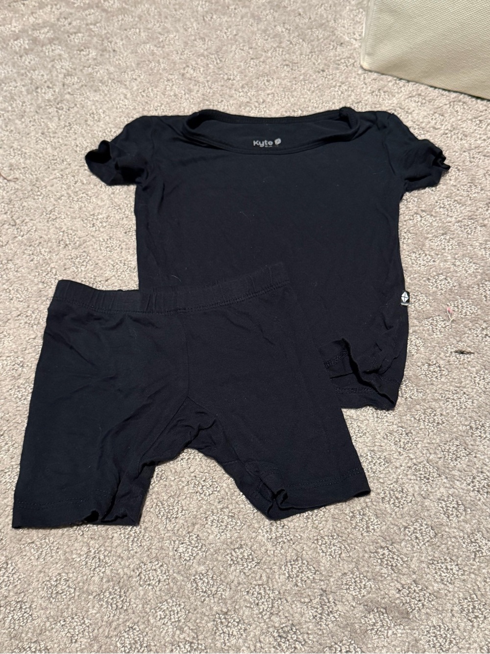 Kyte BABY Black Short Sleeve Pajama Set